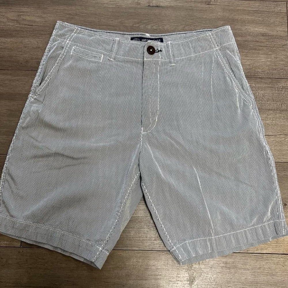 Men’s pinstripe shorts